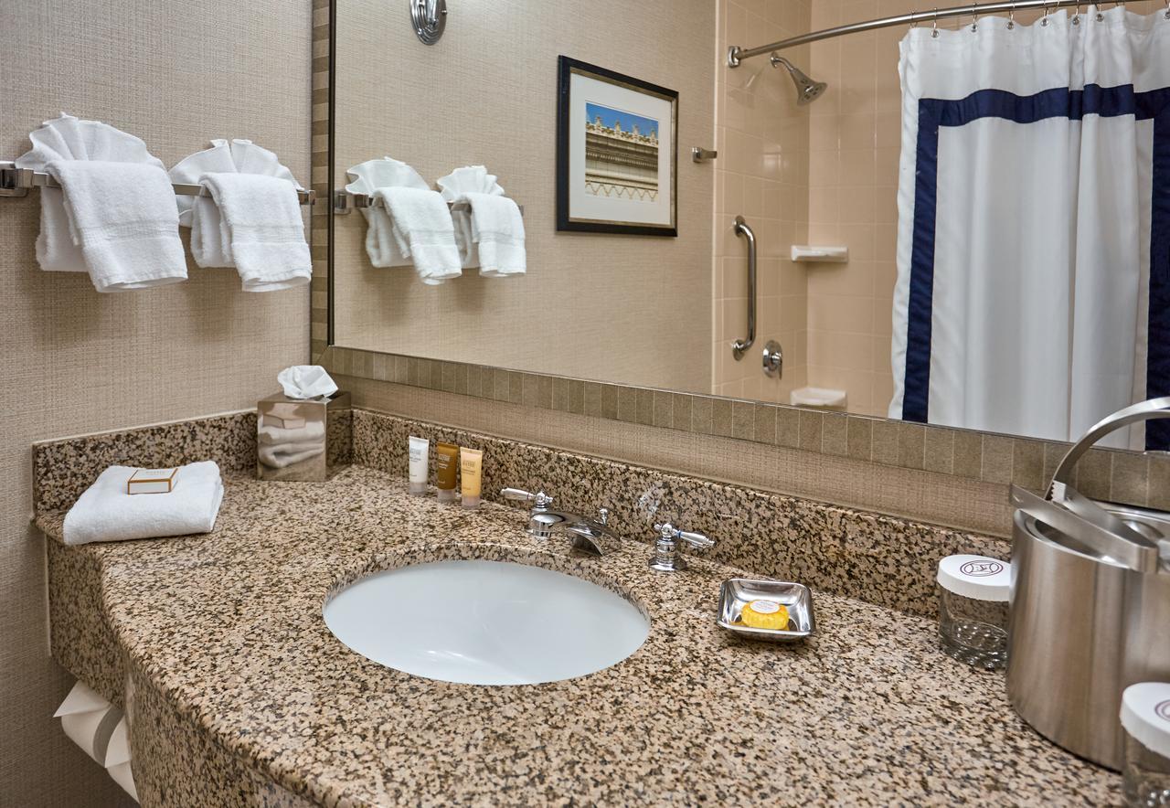 24 South Hotel Staunton
